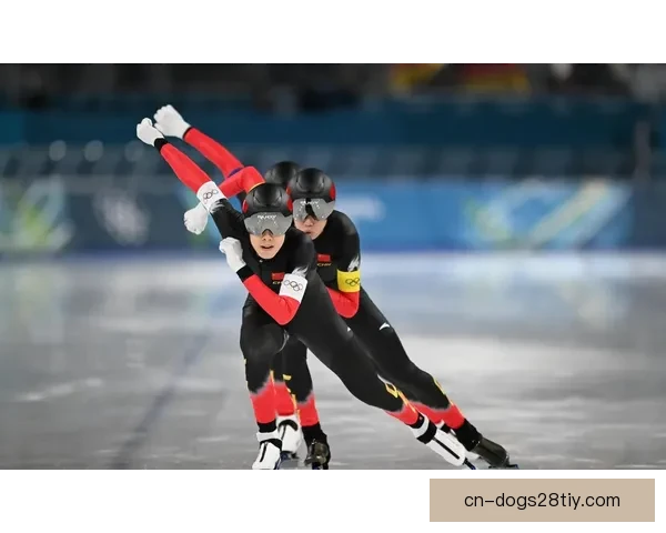 冬奥17日速滑男队上演冰上春晚